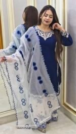 Lucknow Embroidery Three piece💫 - Image 2